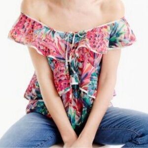 EUC J. Crew Colorful Ruffled Women's Top with flutter sleeve. Size 10.